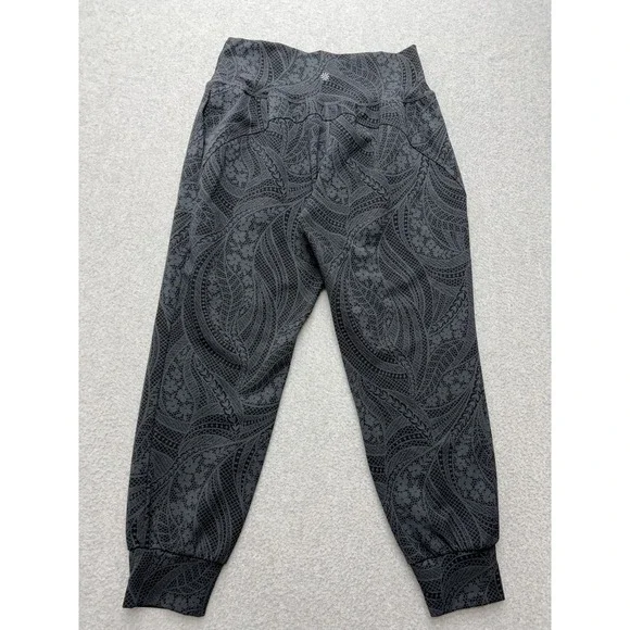 Athleta Salutation Textured Jogger Pants Womens M Petite Gray Paisley Stretch Yo - Picture 13 of 14